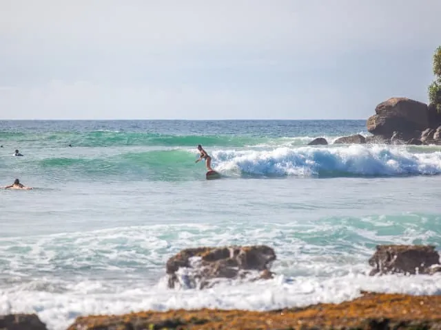 Surfing for advanced surfer