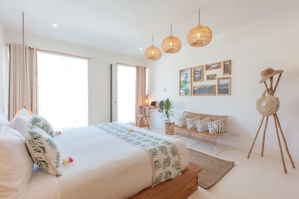 Superior Suite: Ein luxuriöser Aufenthalt - ZIMMER IM CANGGU SURF CAMP