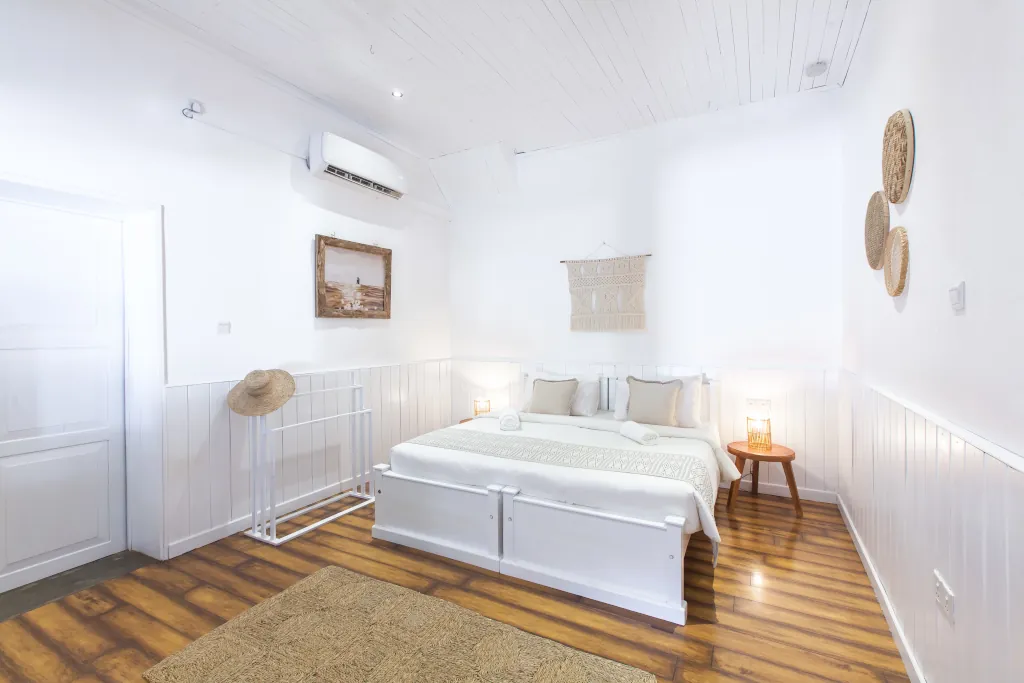 Deluxe Suite - relax in style - Weligama Surf Camp rooms