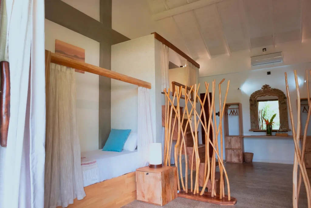 Deluxe dorm - for the social souls - Hiriketiya Surf Camp Rooms