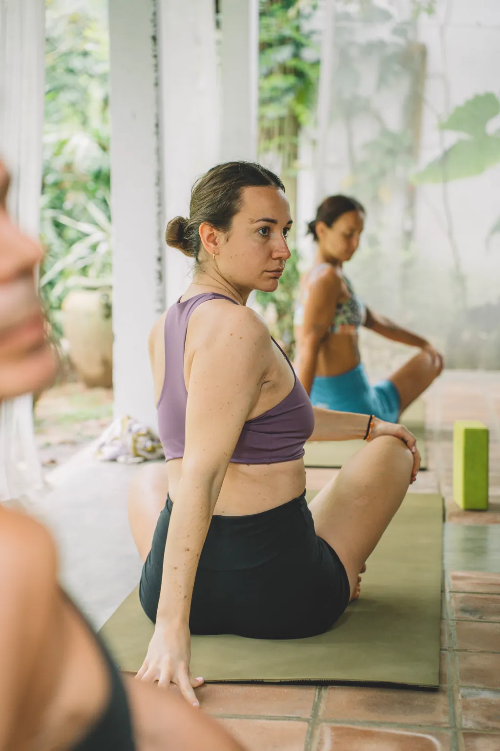 Yoga im Kima Surf, Weligama