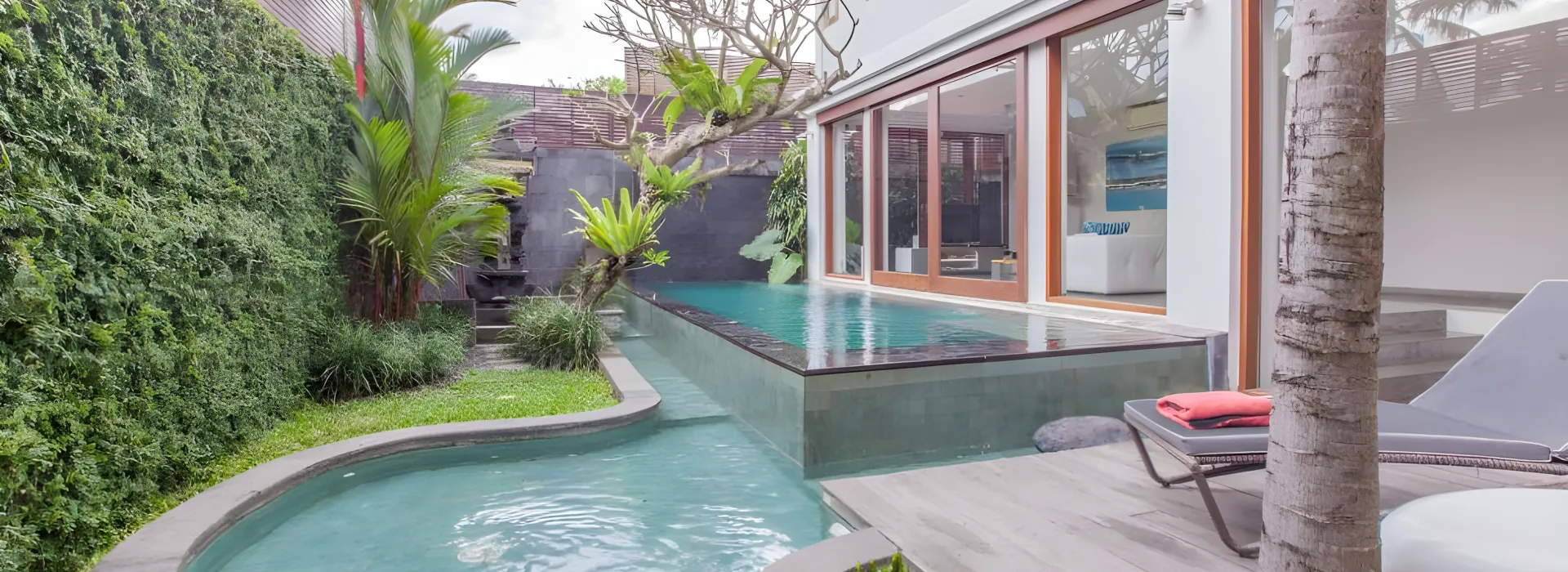 SEMINYAK DELUXE VILLA