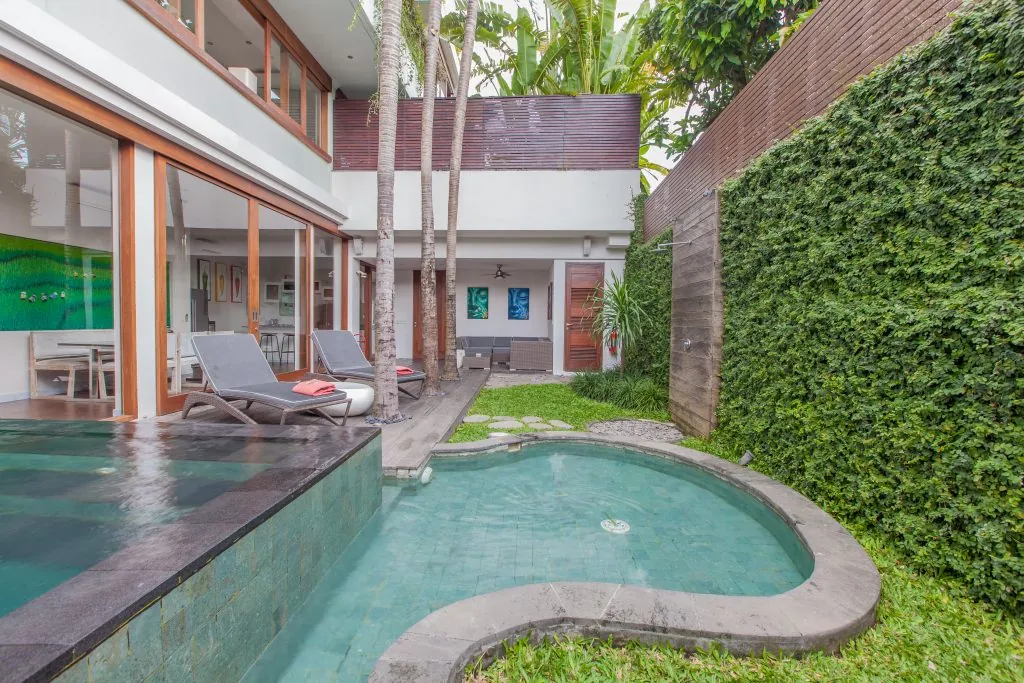 SEMINYAK DELUXE VILLA