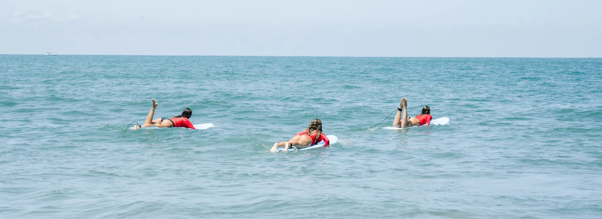 Group vs. Private Surf Lessons - How Do You Want To Learn How To Surf?