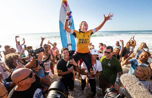 Carissa Moore: Eine Wegbereiterin für Frauen im Surfsport