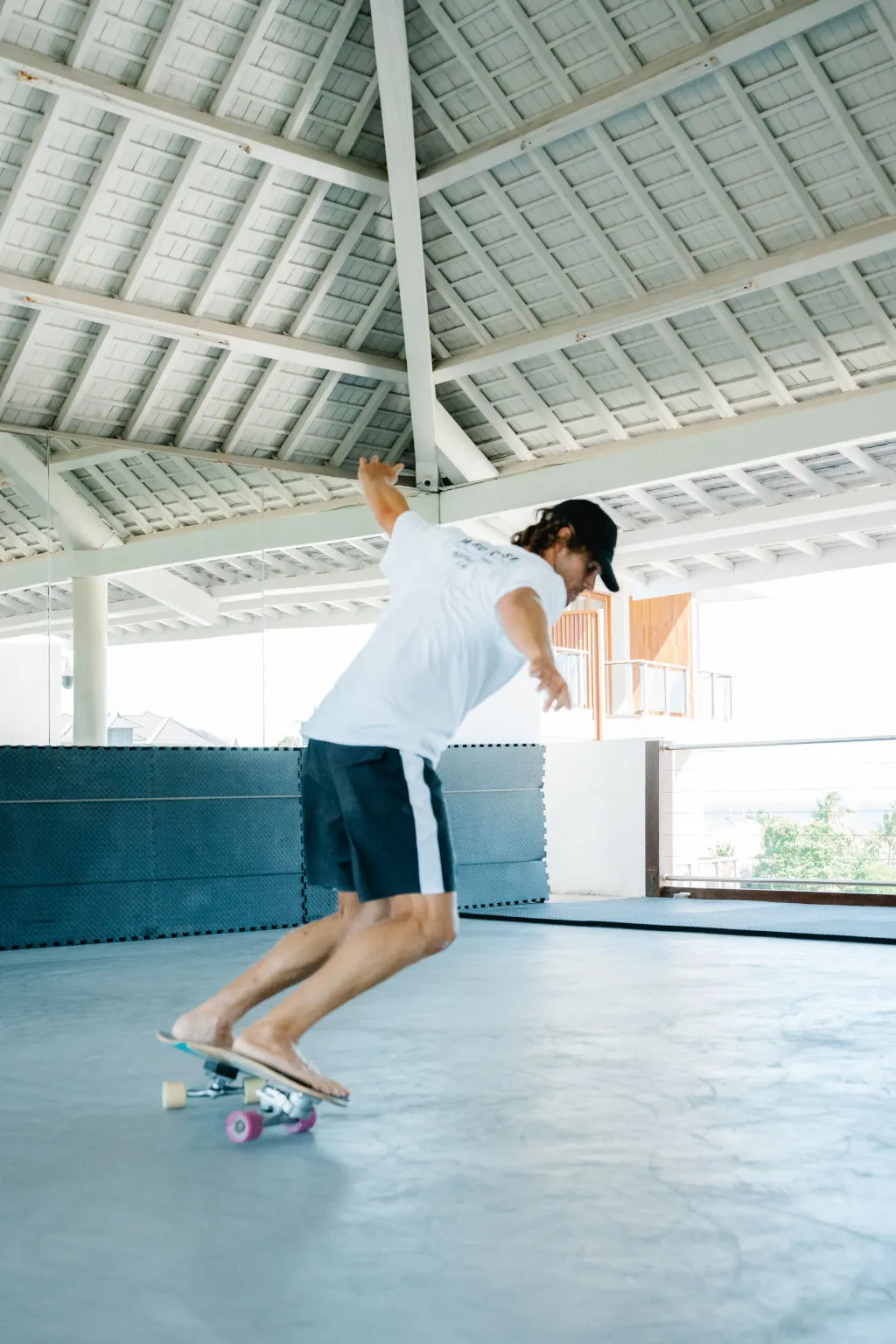 Improve your Surfskills with Surfskating at Kima