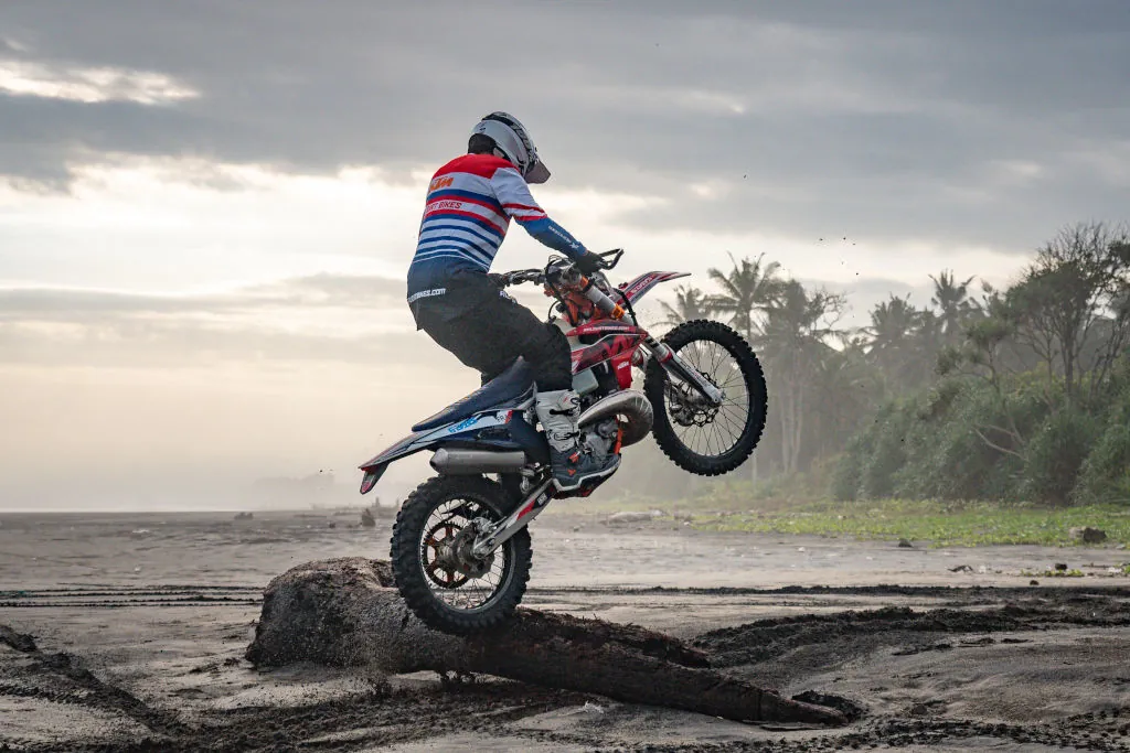 Benefits of visiting and surfing during Bali’s wet season