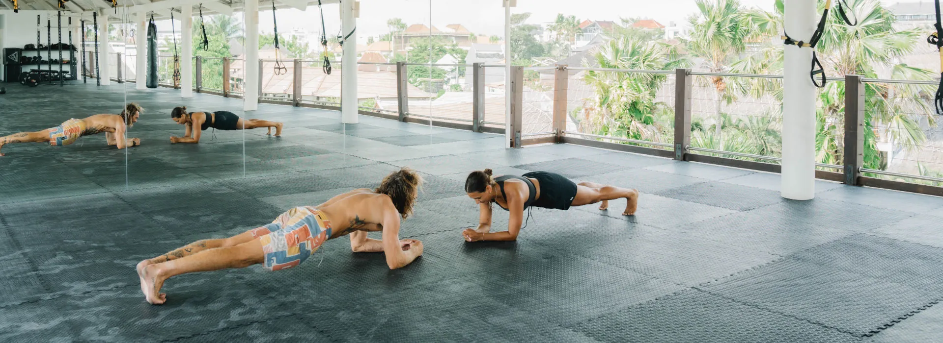 How To Improve Your Surfing At Home - 7 Exercises for a Surfworkout