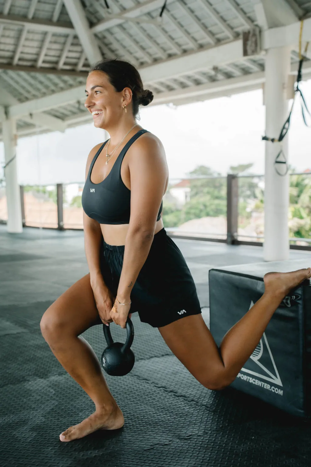 Split Squats: 4 sets of 6 reps each side