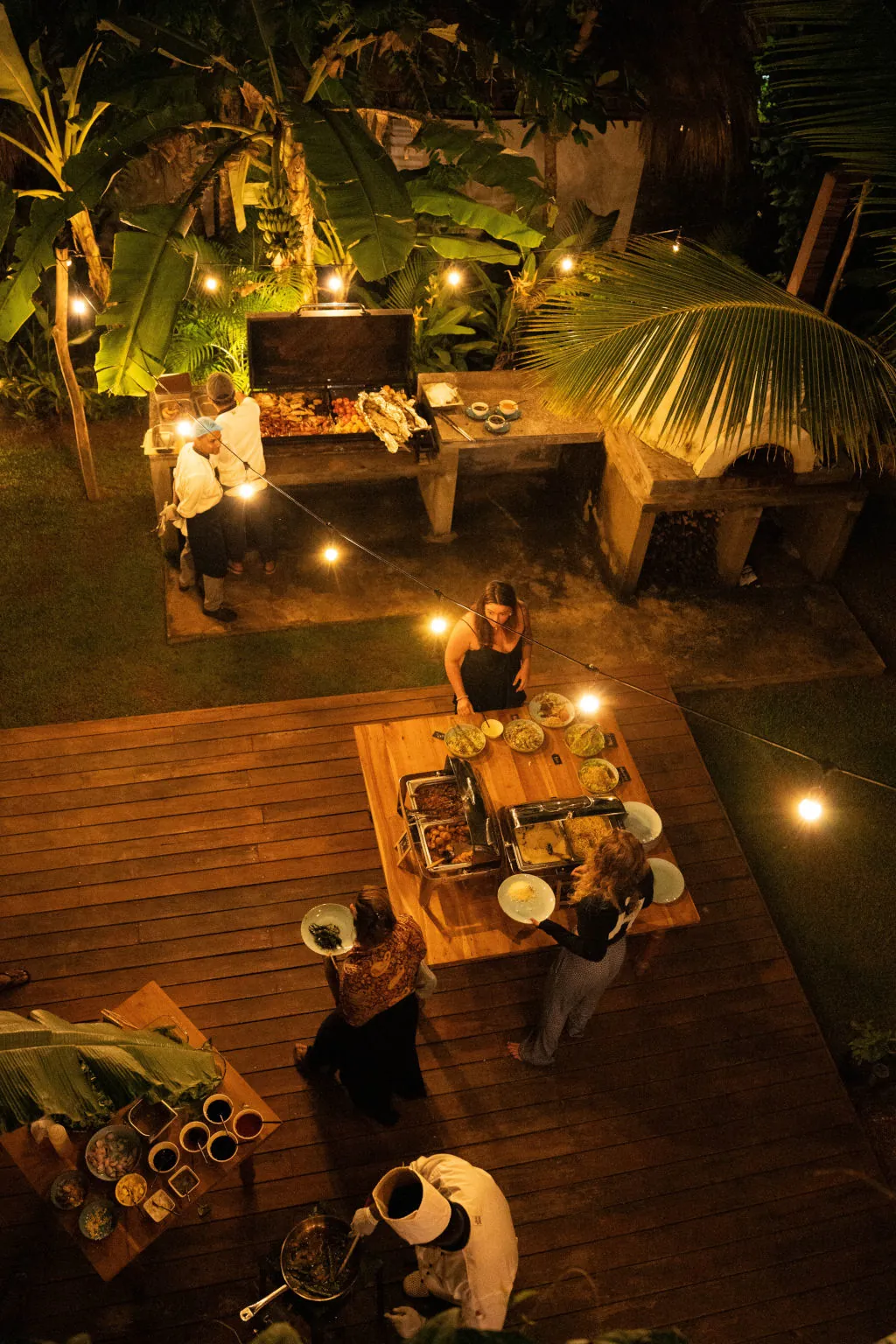 08:00 PM - Buffet Dinner and Nightlife in Sri Lanka