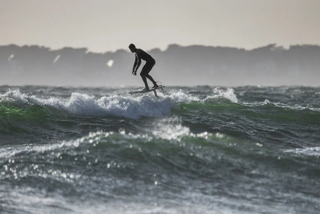 Foil-Surfen: Fliegen über den Ozean