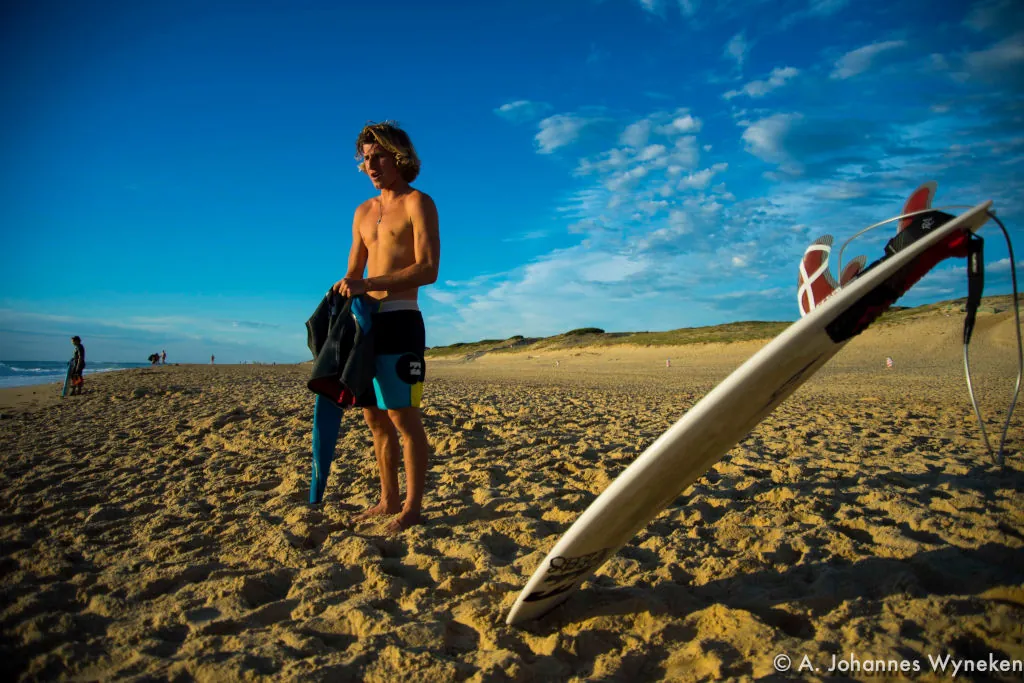 Arne Bergwinkl: Wann hast du mit dem Surfen begonnen und wer hat es dir beigebracht?
