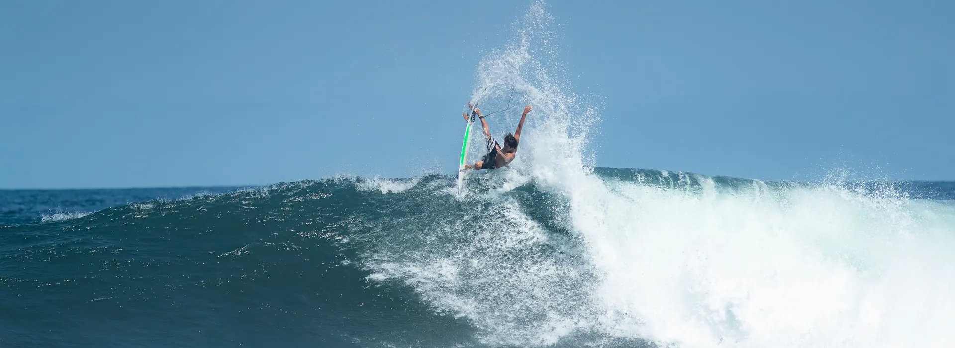Different Surf Manoeuvres and Tricks - How to dominate in the Line Up!