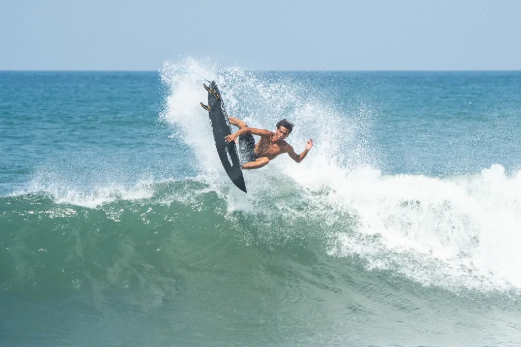 What are your goals and dreams for the future, both in surfing and beyond?