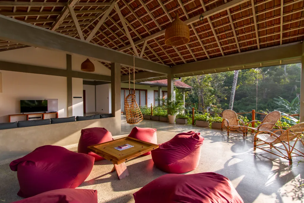 special-packages/stay-5-nights-get-a-free-learn-to-surf-course/hiriketiya/11.webp
