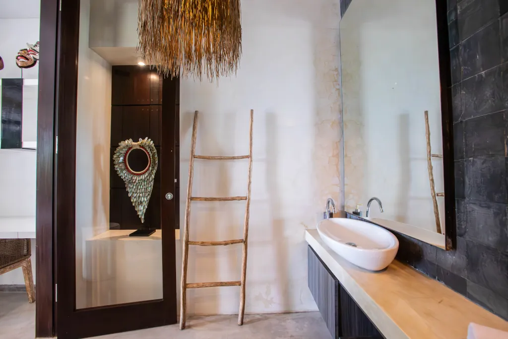 surf-retreats/surf-retreat-bali/villaMossoCarousel/11.webp