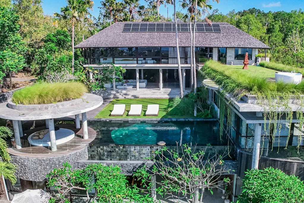 surf-retreats/surf-retreat-bali/villaMossoCarousel/16.webp