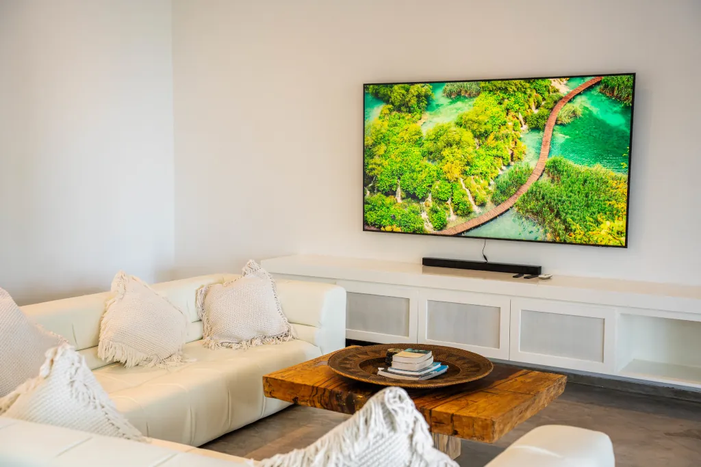 surf-retreats/surf-retreat-bali/villaMossoCarousel/21.webp