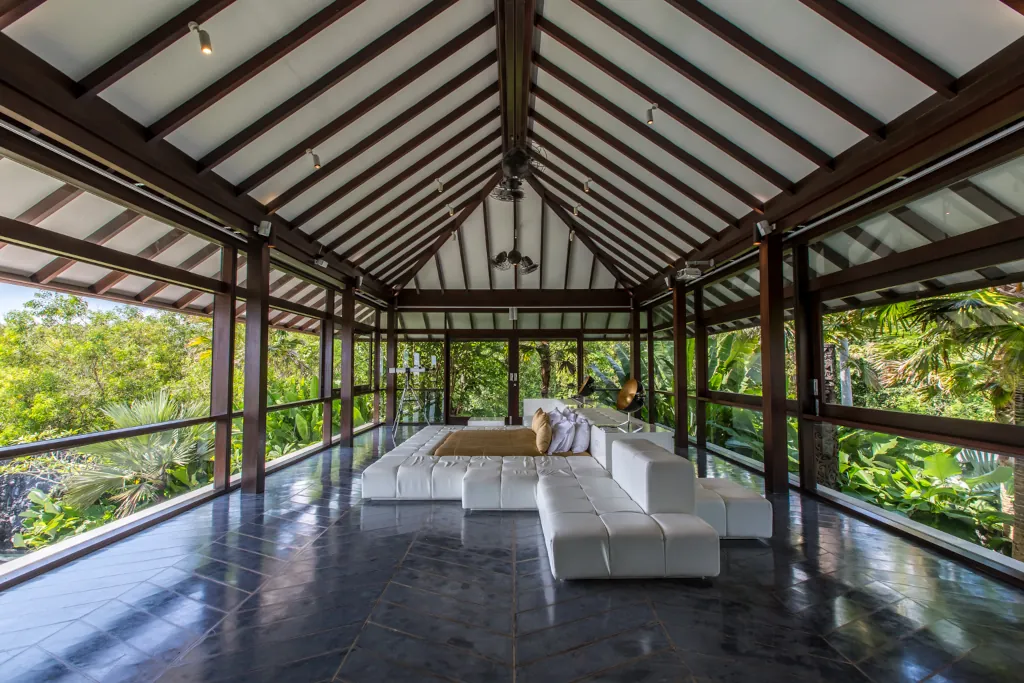 surf-retreats/surf-retreat-bali/villaMossoCarousel/23.webp