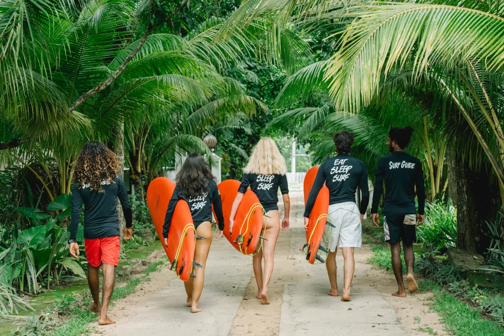 GET A COMPLIMENTARY LEARN TO SURF COURSE WITH YOUR STAY