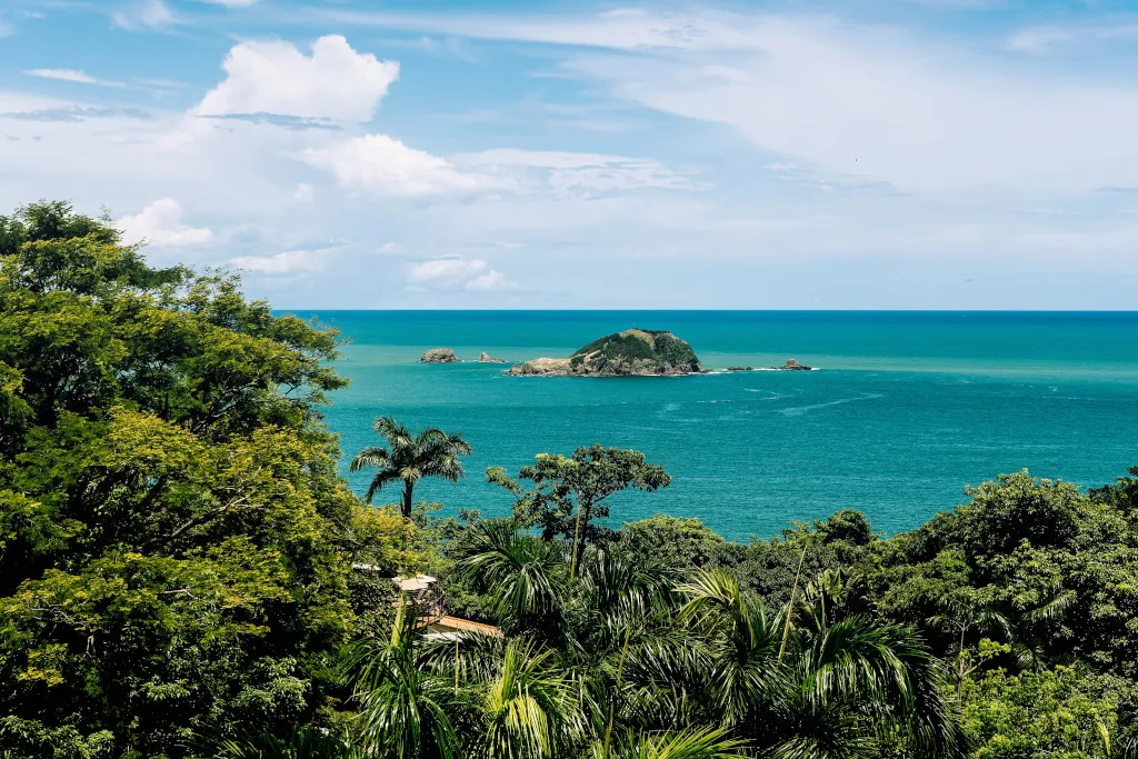 Costa Rica : TBC