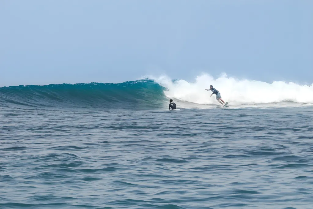 AIRPORTS SURF BREAK - Surf Spots in Kuta